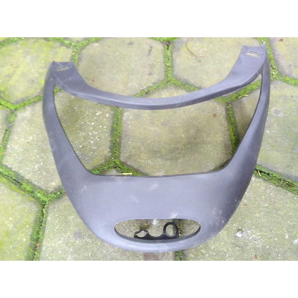 COVER BODY BELAKANG MOLDING REAR CENTER KYMCO TREND 2000 JETMATIC 125 ORIGINAL NOS NEW OLD STOCK