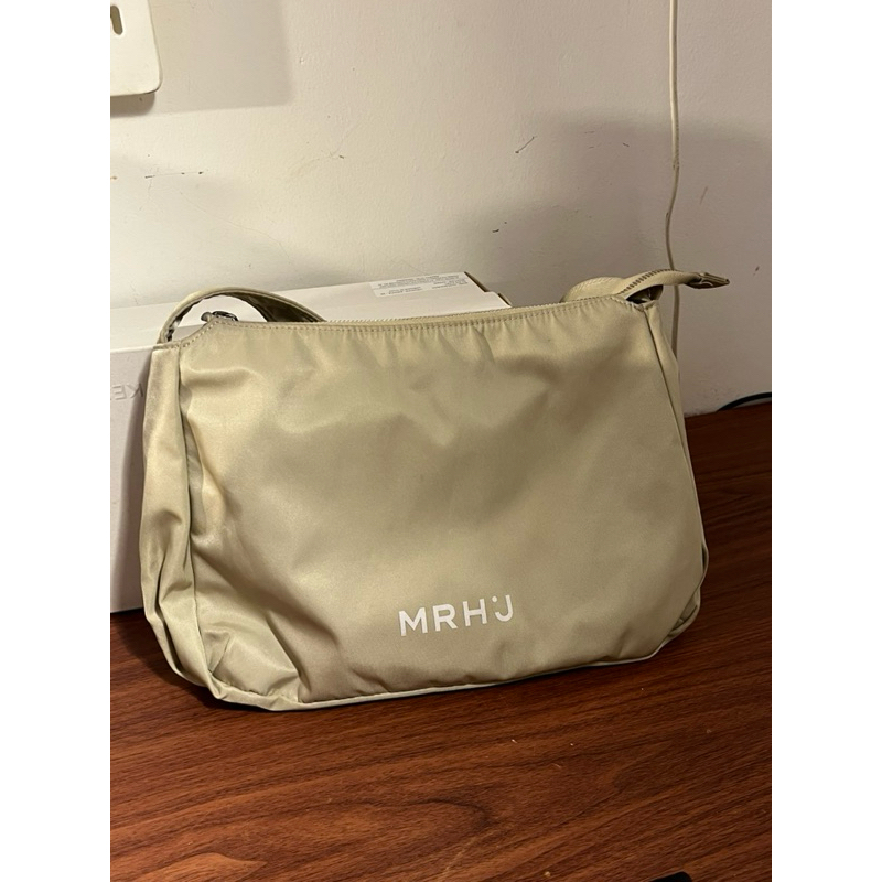Marhen J CIA bag preloved