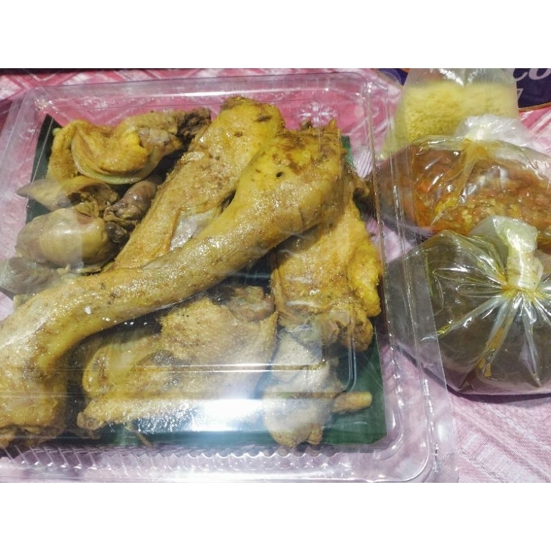 

bebek sinjei Nusantara madura.bebek ungkep siap saji 1 ekor (7potong+kepala)