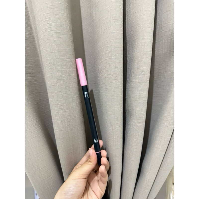

Preloved Tombow Brush Pen