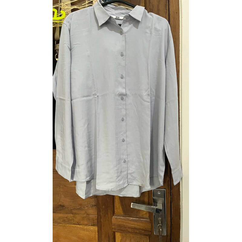 Preloved Kemeja Uniqlo Original (Pemakaian Pribadi)