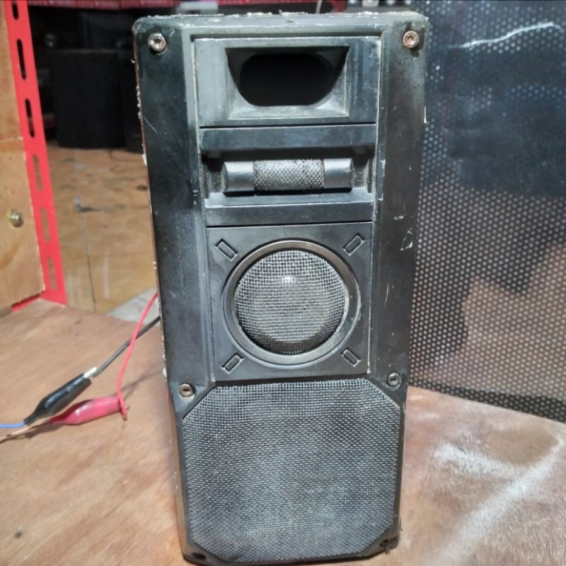 line array 4inch normal ngebas lantang..cocok buat pengganti Colum..