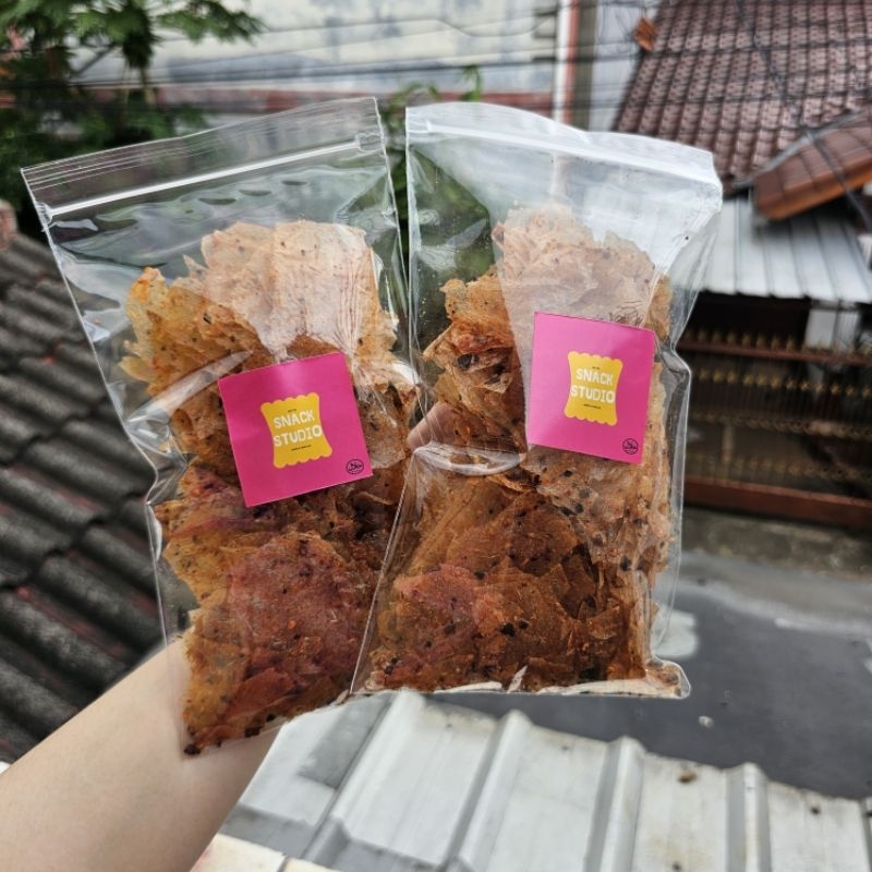 

KERIPIK KACA PEDES DAUN JERUK 100gr