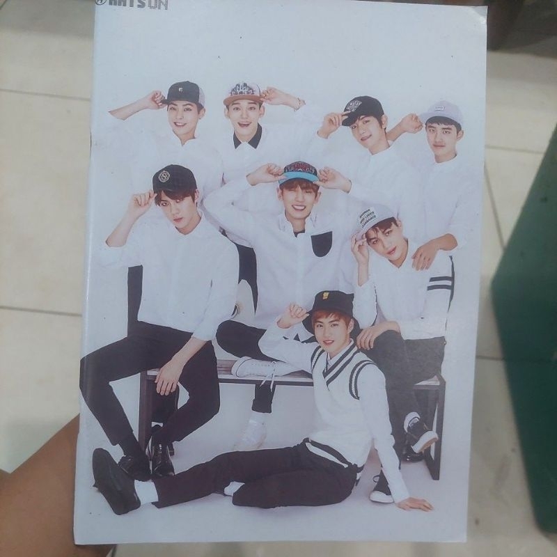 

Buku Tulis Cover EXO