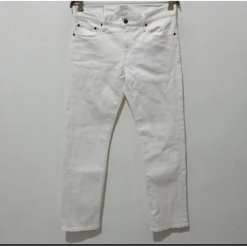 UNIQLO Jeans S001 Slimfit Straight Size 32-33