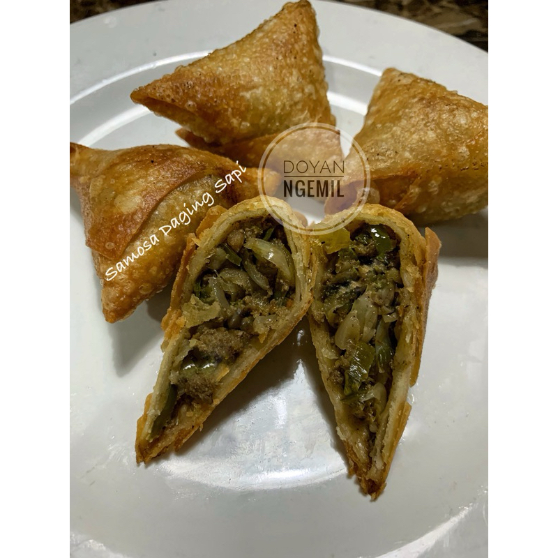 

Samosa Daging Sapi