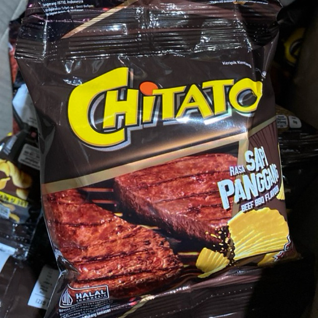 

Chitato Potato Chips Chiki Sapi Panggang 1 Renceng Isi 10 pcs @15gr