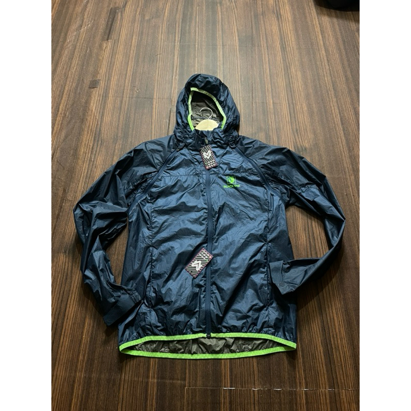 blaackyak windstopper