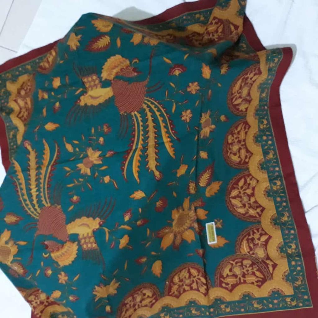 

Kenang Kenangan Taplak Meja Tradisional Batik Danar Hadi