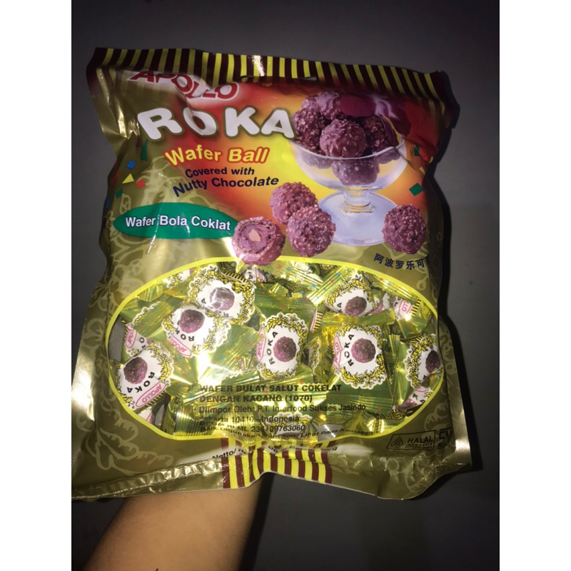 

Roka Wafer Ball Chocolate APOLLO 300gr isi 50pcs