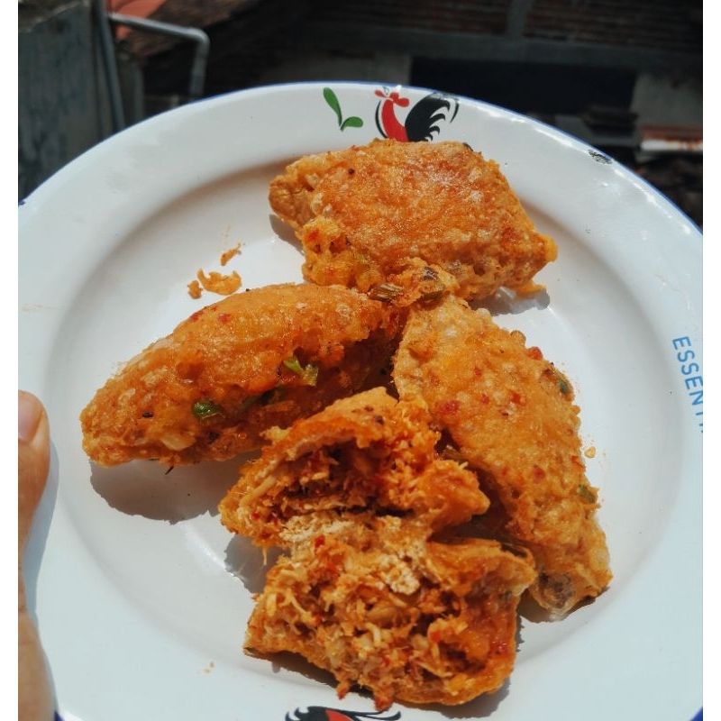

TAHU HUHAH /TAHU MERCON /TAHU ISI AYAM SUWIR PEDAS/(DIKIRIM VACCUM!!)