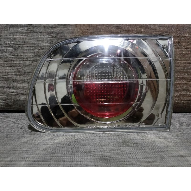 lampu belakang Civic Genio 1992 bagian kanan