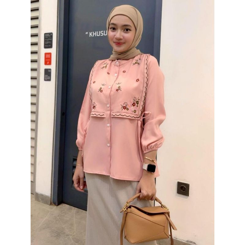 Olivia Blouse: Elegansi Shakila dengan Sentuhan Bordir | Kemeja Wanita  | Warna Warni Brand