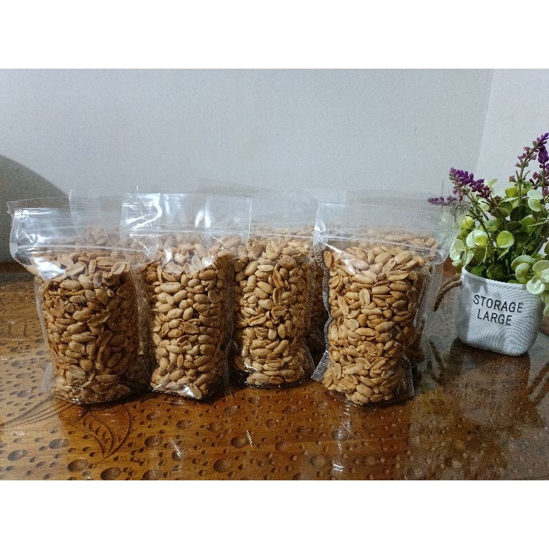 

Kacang bawang pouch berat bersih 350grm dan 500grm - manis gurih renyah enak