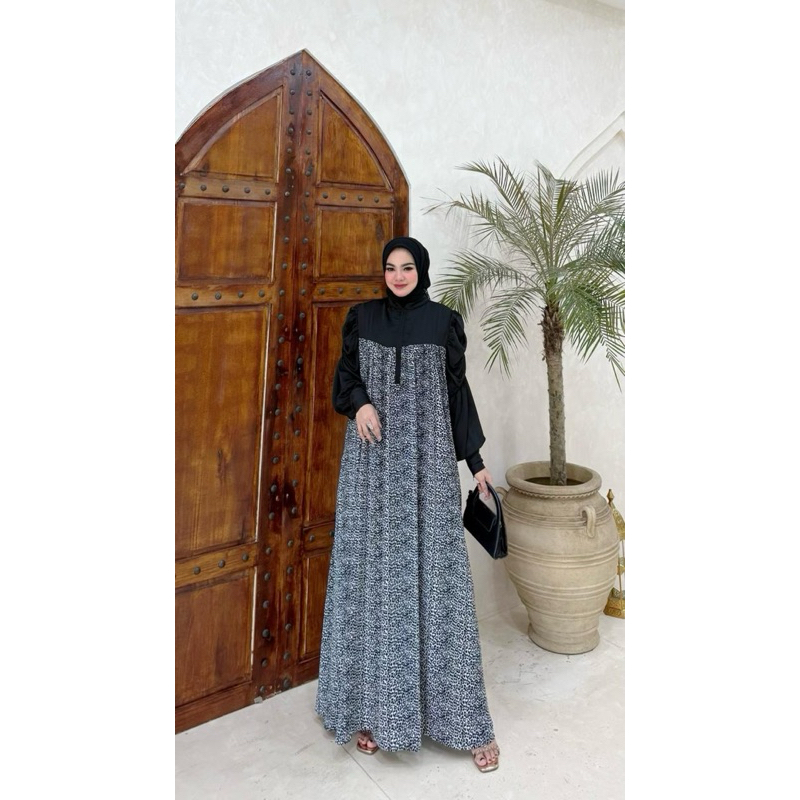 Aminda Set Scarf by Journal Karimah