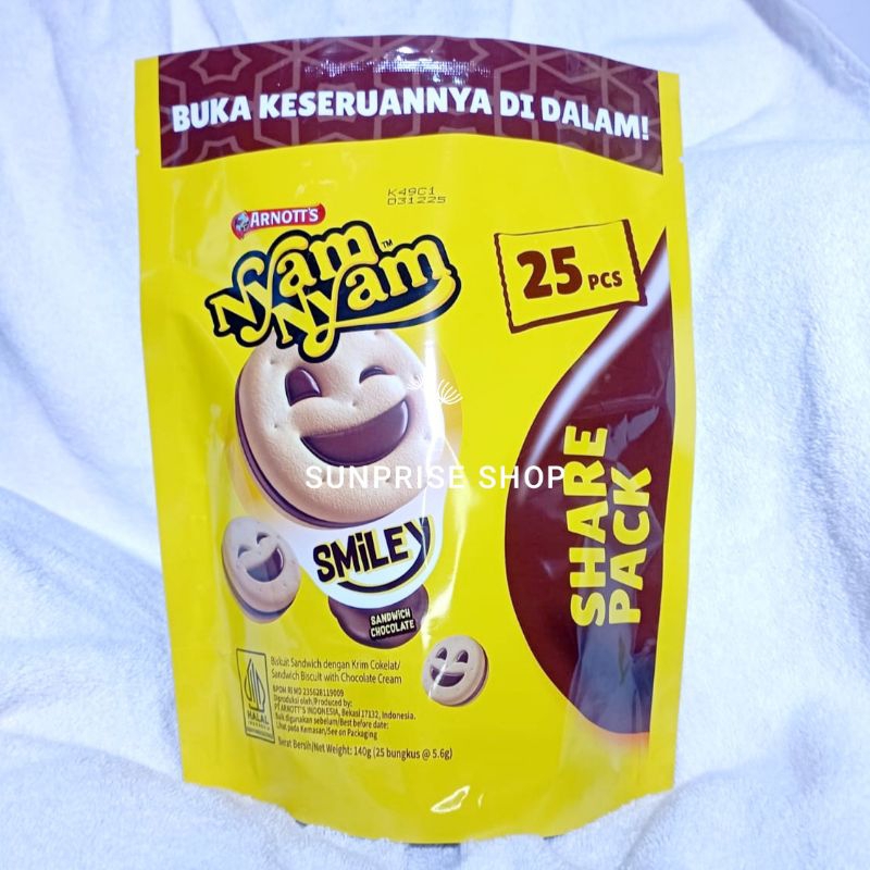 

NYAM NYAM SMILEY SHARE PACK isi 25