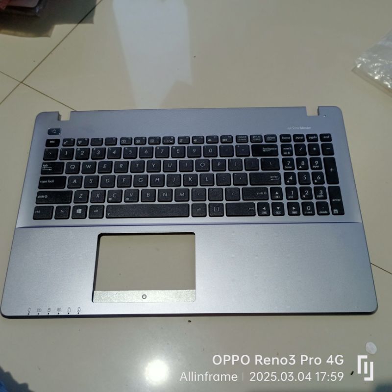 FRAME Keyboard Asus X550 X550D X550J X550IU X550V X550VX X550Z X550ZEkondisi baru
MINUS POJOK KANAN 