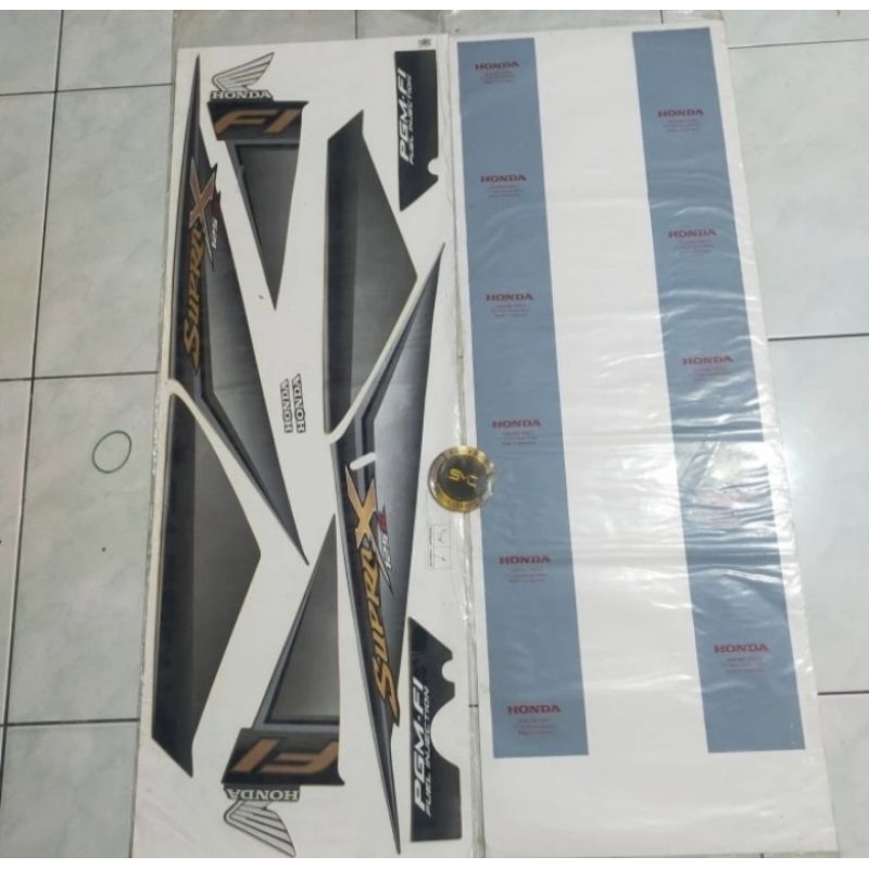 sticker striping Honda Supra x 125 FI 2009 2010 set hitam ORI AHM