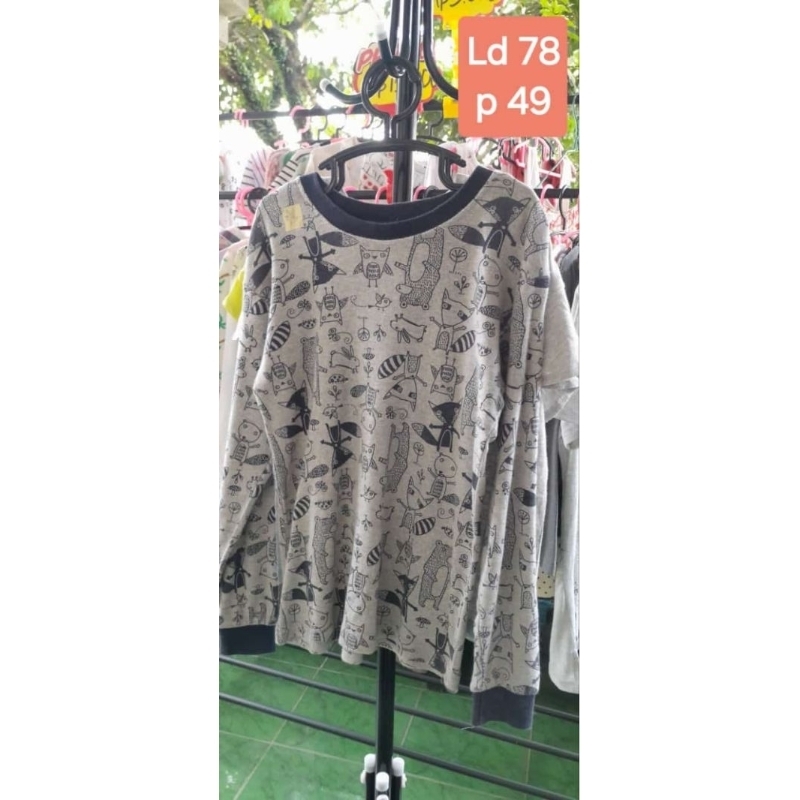 Preloved kaos anak motif kartun