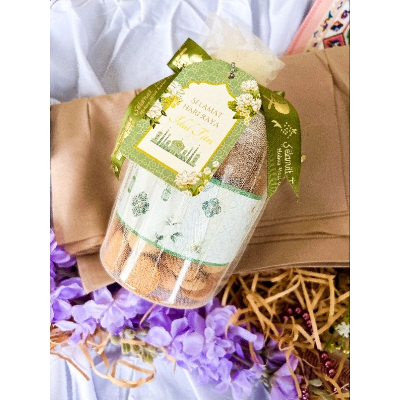

PRODUK SINGLE ISI KUE KERING DECORATION TILE DAN PITA HADIAH HAMPERS PREMIUM