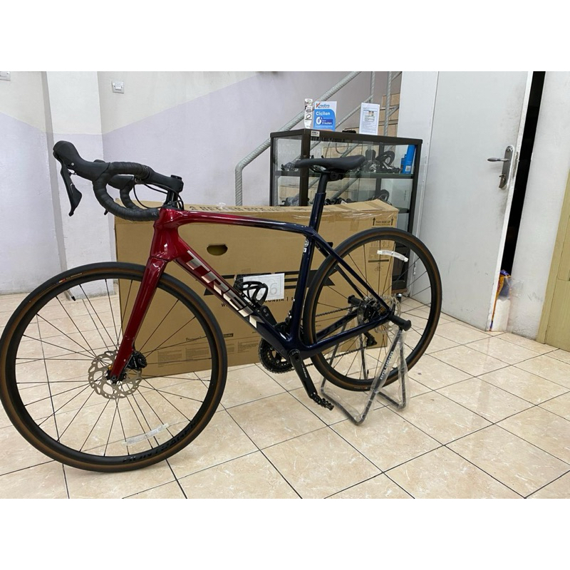 Trek Domane SL 5 OCLV Carbon Frame 2022