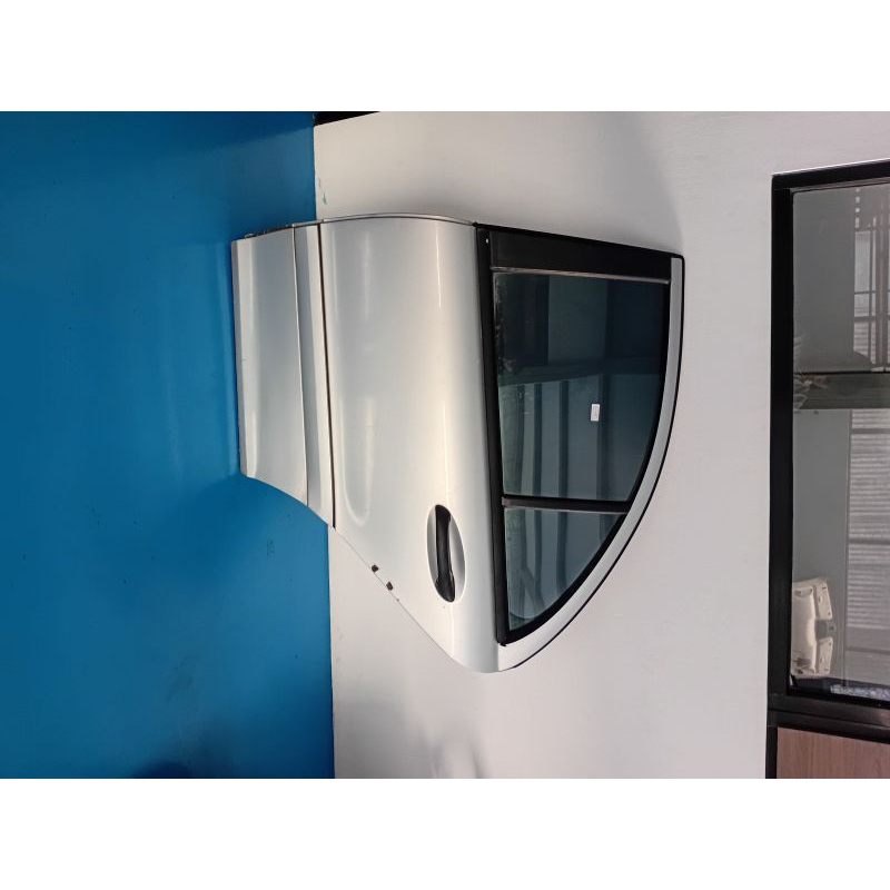 PINTU TENGAH KIRI MERCY W203
