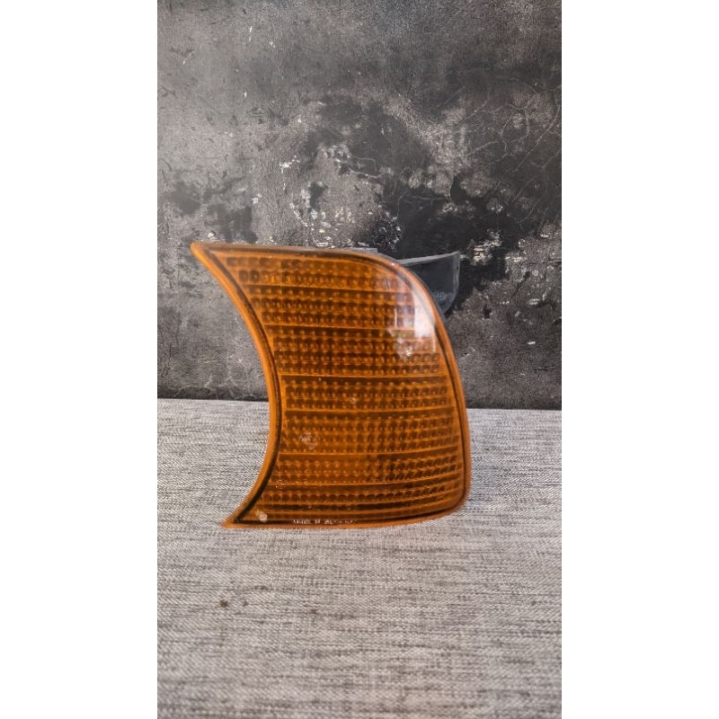 lampu sein depan corner lamp bmw e34 original