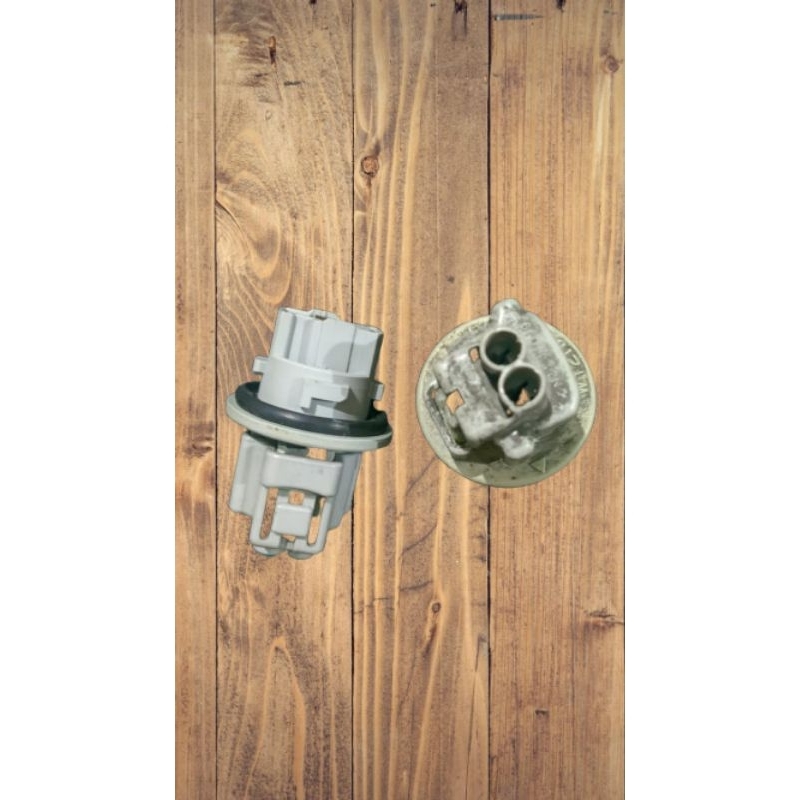 Soket socket fitting lampu sen depan Toyota Avanza green original