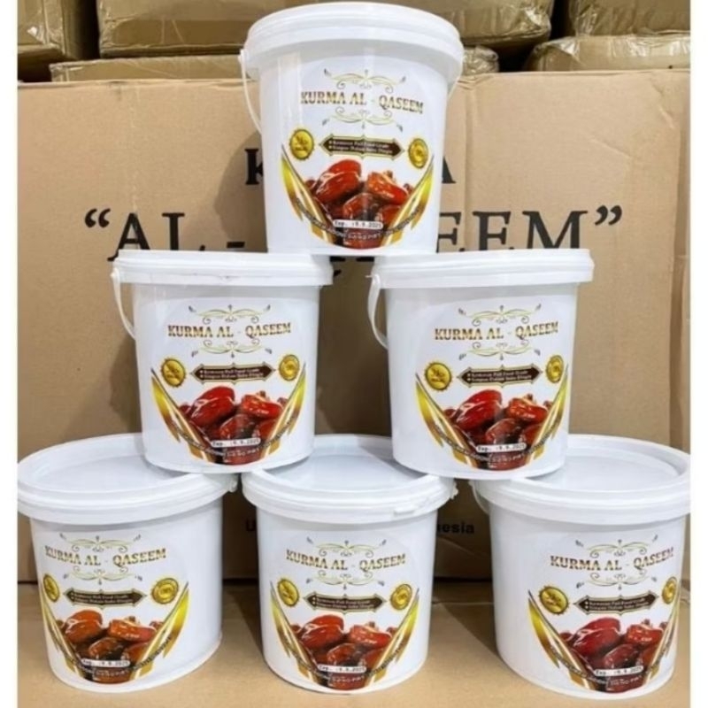 

Kurma Al Qaseem Ember 500 Gram Kurma Raja Manis Lembut Kurma Al Gassim Madinah