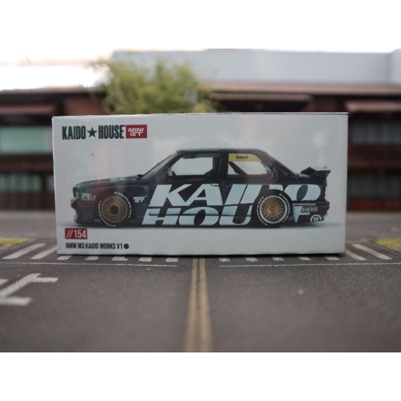 Kaido House x MiniGT BMW M3 (E30) Kaido Works V1