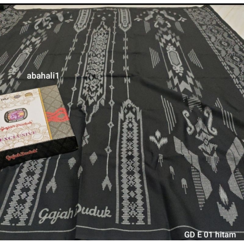 Gajah Duduk Exlusive Sarung Gajah Duduk Exlusive Sarung Tenun Gajah Duduk Sarung Dewasa