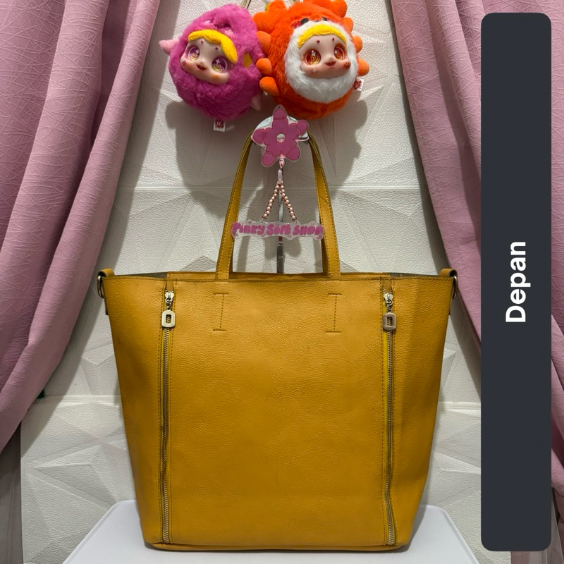tas tote bag wanita. tas tote bag kuliah kerja. tas tote bag kuning preloved
