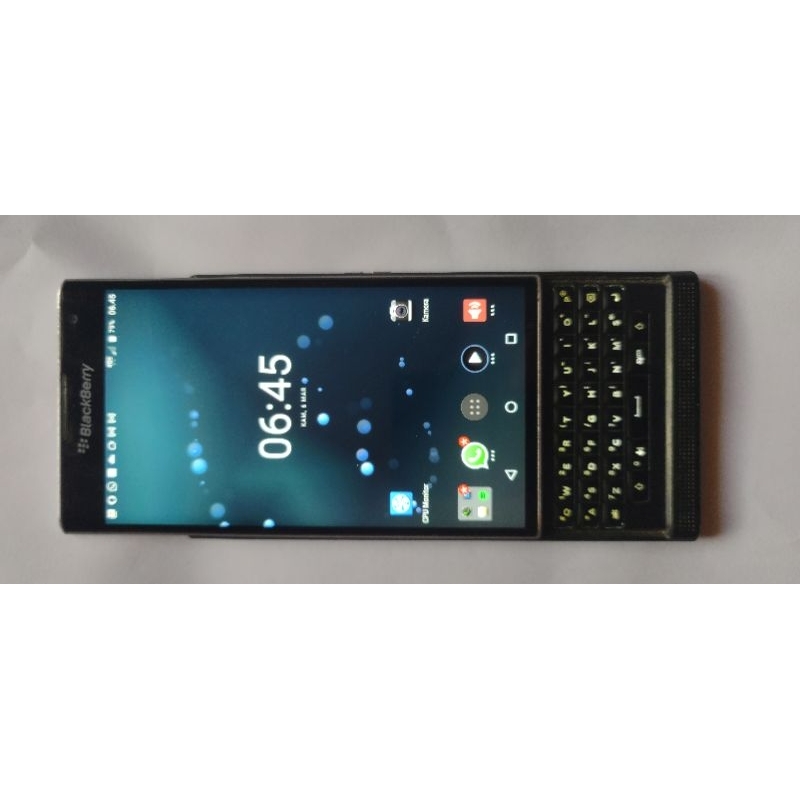Blackberry PRIV sliding hitam