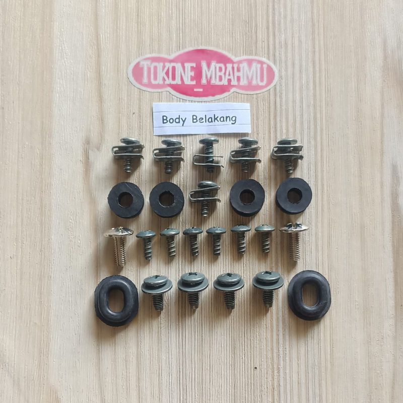 Baut Cover Body Bodi Belakang Yamaha New Vega ZR 115 Karbu Karburator