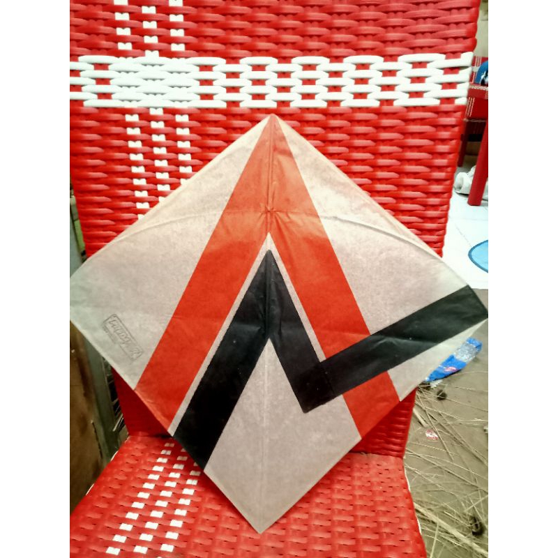 layangan seot predator