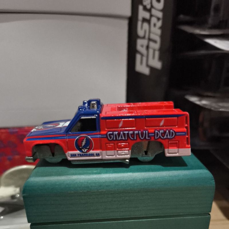 Hot Wheels Premium Grateful Dead Truck Rescue Ranger