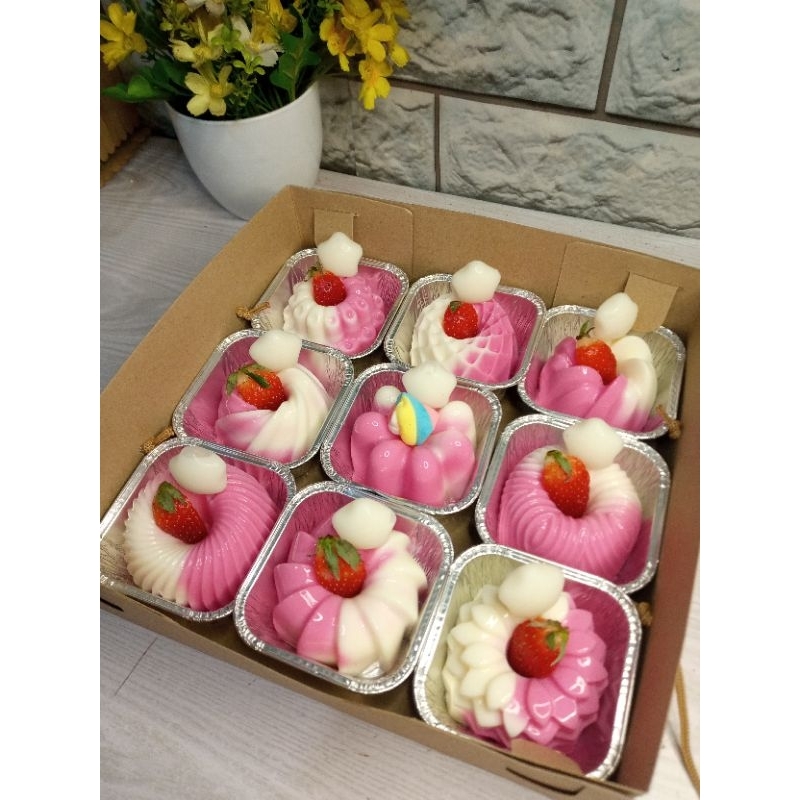 

Ay00! (Khusus Instant) Hampers Puding Mini 9 Pcs Dengan Topping Random
