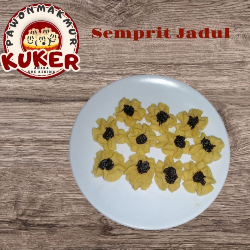 

SEMPRIT JADUL SELAI NANAS kemasan toples 250gr