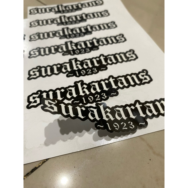 

STIKER VINYL A3 HALFCUT (KISSCUT)