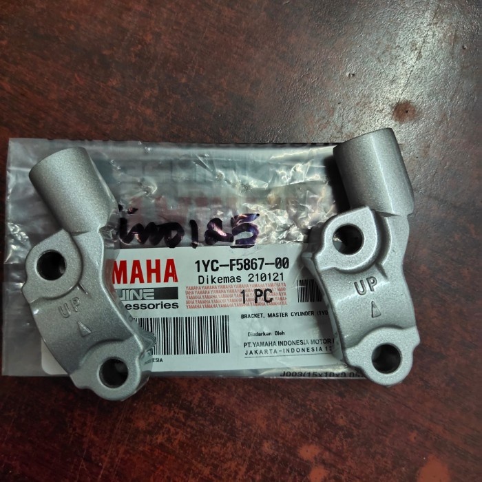 BRACKET BREKET DUDUKAN MUR SPION KANAN YAMAHA FINO FI 115 125 GRANDE ORI YGP ASLI / 1YC-F5867-00
