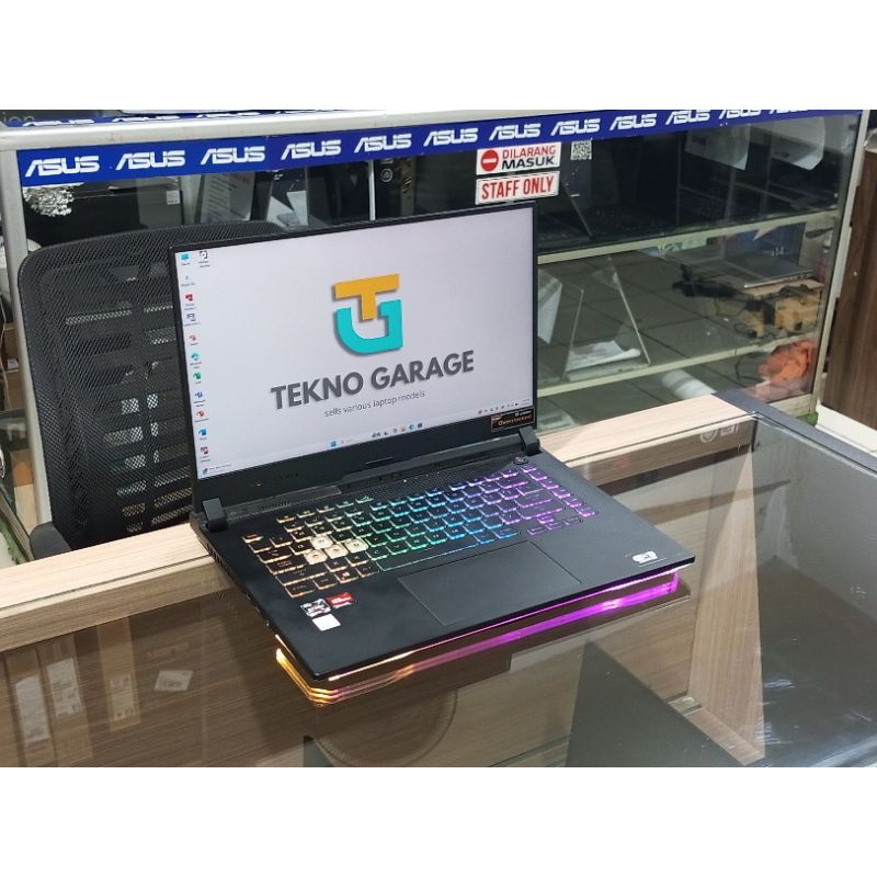 ASUS ROG STRIX G15 G513QY ADVANTAGE EDITION RYZEN 9 5900HX RAM 16GB SSD 1TB AMD RADEON RX 6800M 12GB