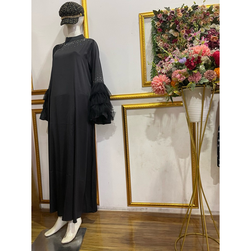 Gaun Hitam mewah elegant