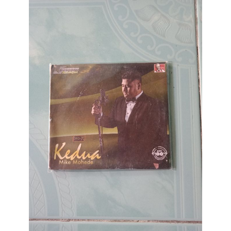 CD Mike Mohede kedua