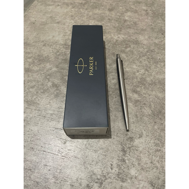 

Parker pen