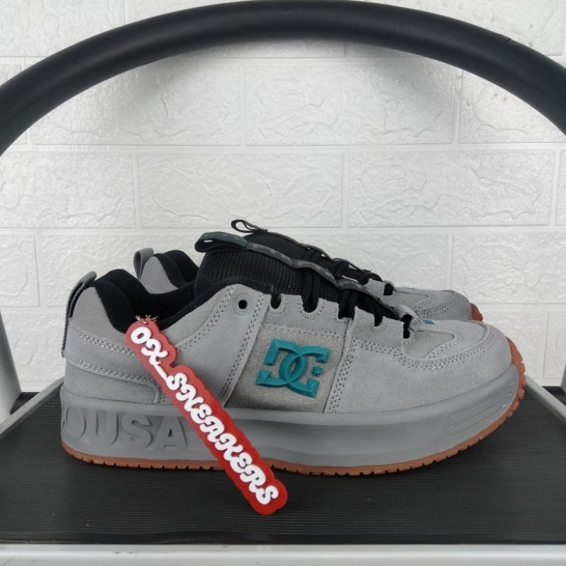 SEPATU SNEAKERS PREMIUM DC SHOES  LYNX OG X UTMOST