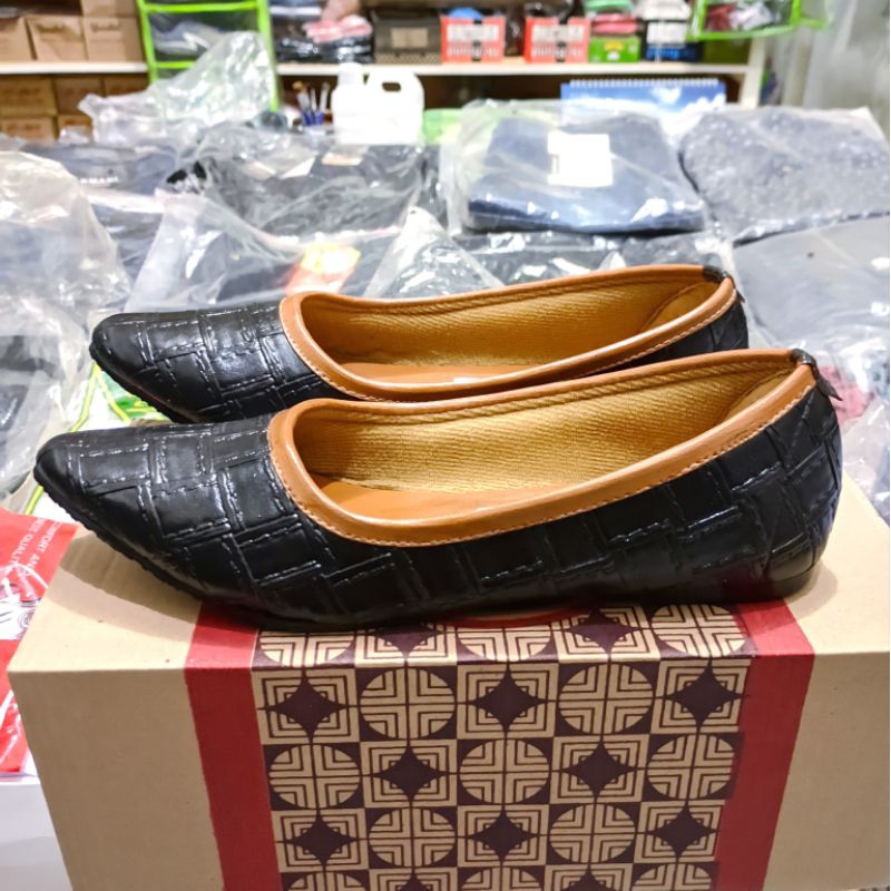 Sepatu Pansus Carbello - Pansus wanita