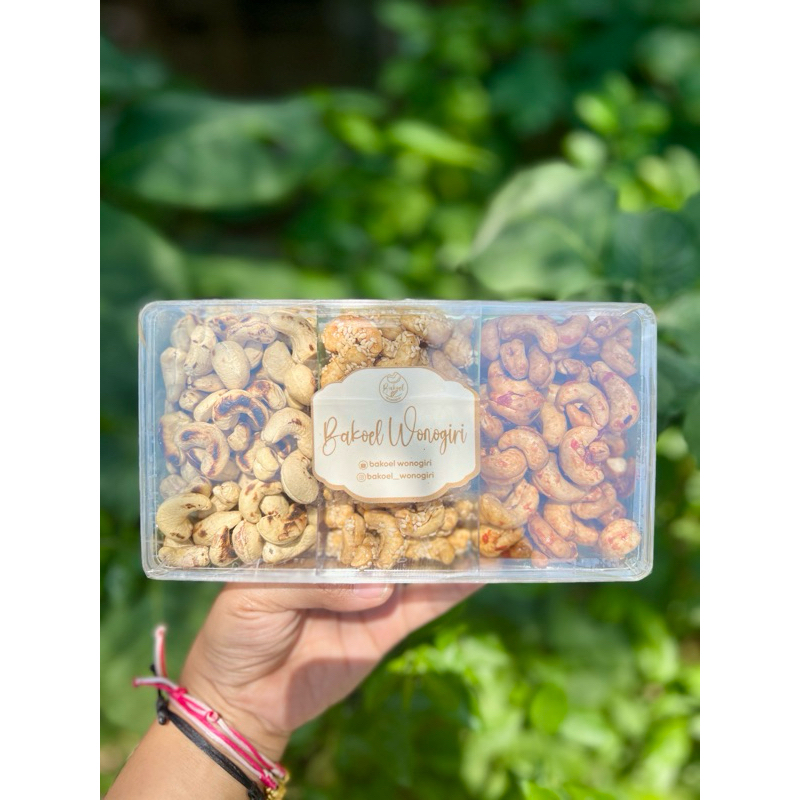 

KACANG METE MIX 3 Rasa 500 GRAM