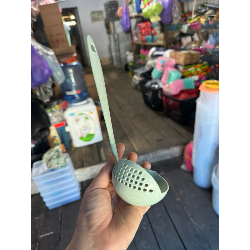 CENTONG SAYUR PLASTIK LUBANG