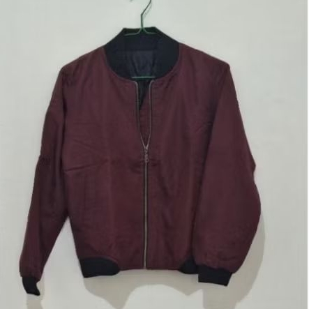jaket wanita merah maroon