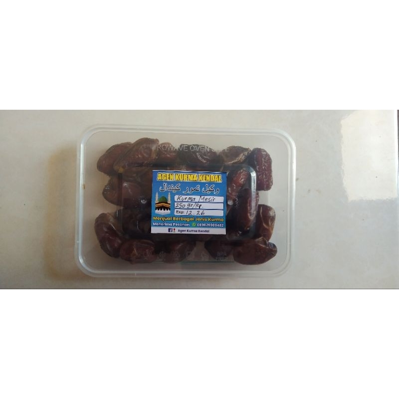 

Kurma Mesir merk golden valley 250 gr
